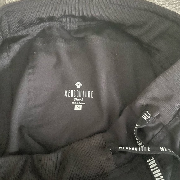 MEDcouture Jogger / Cargo Women’s Scrub Pants - Picture 2 of 4